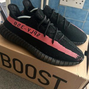 Yeezy boost 350 V2